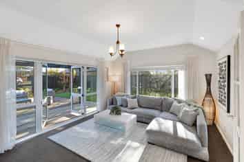 33 Kirsten Place, Parklands