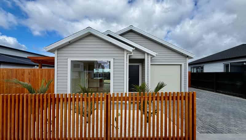 97 Parish Drive, Milldale