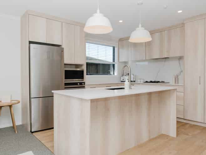 2/6 Sutcliffe Place, Chartwell