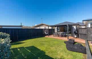 2/6 Sutcliffe Place, Chartwell