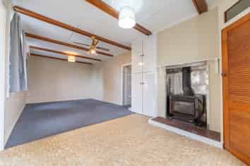 80 Le Cren Street, Seaview