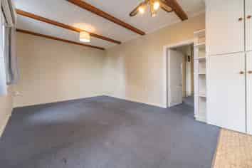 80 Le Cren Street, Seaview