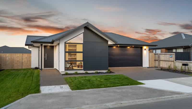 18 McCaw Road, Lincoln