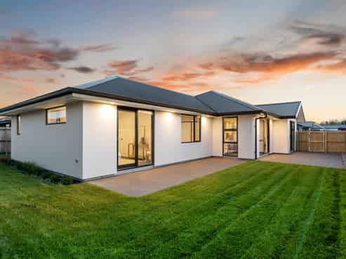 18 McCaw Road, Lincoln