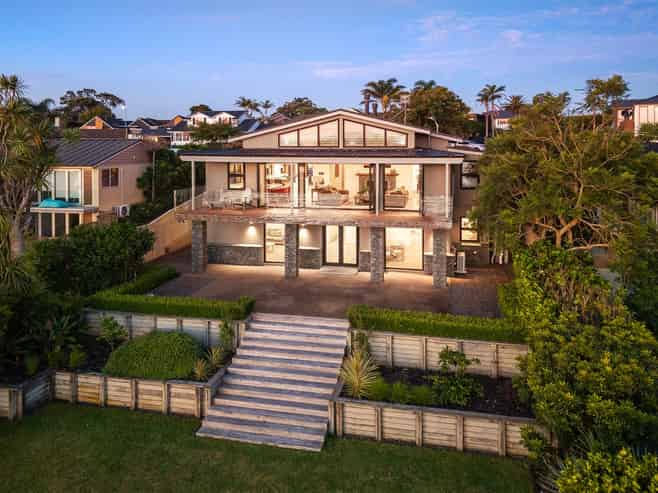  8 Eric Price Avenue, Takapuna