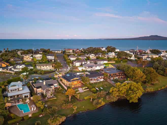  8 Eric Price Avenue, Takapuna