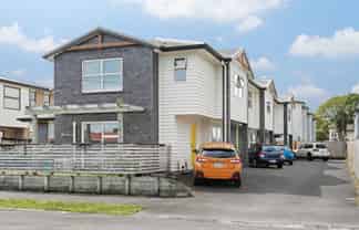 4/16C Hogan Street, Hillcrest