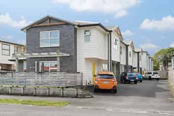 4/16C Hogan Street, Hillcrest