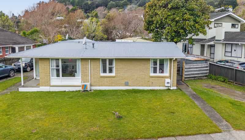 7 Deller Grove, Silverstream