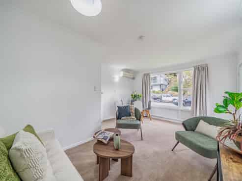7 Deller Grove, Silverstream