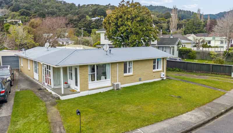 7 Deller Grove, Silverstream
