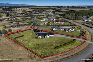 14 Braeburn Crescent, Swannanoa