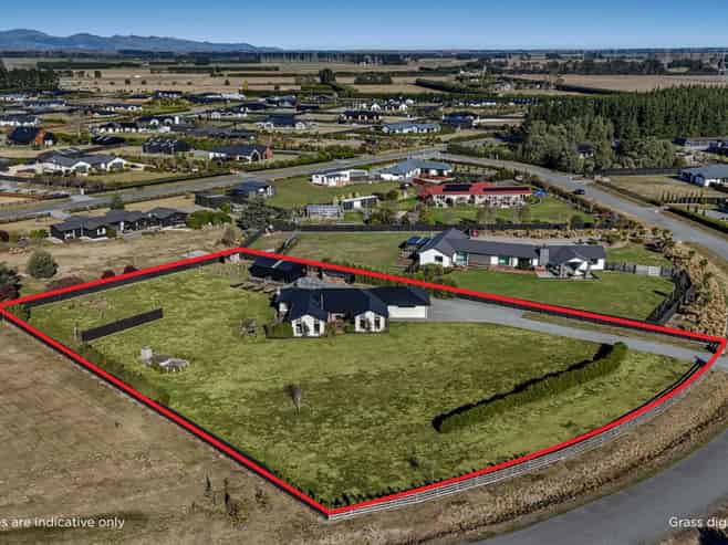 14 Braeburn Crescent, Swannanoa