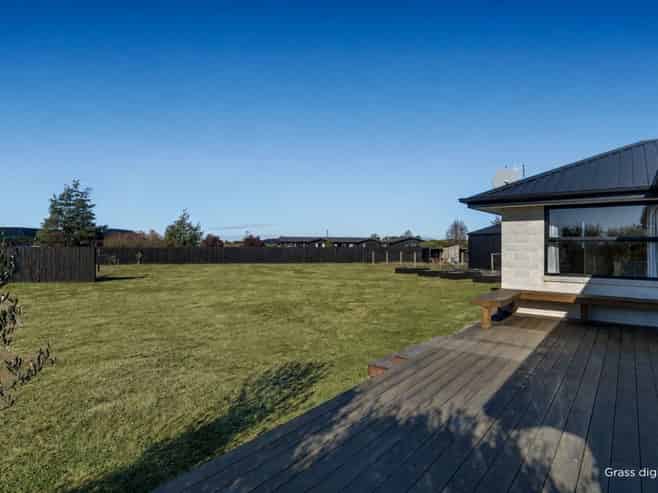 14 Braeburn Crescent, Swannanoa