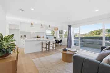 10 Fordham Street, Beach Haven