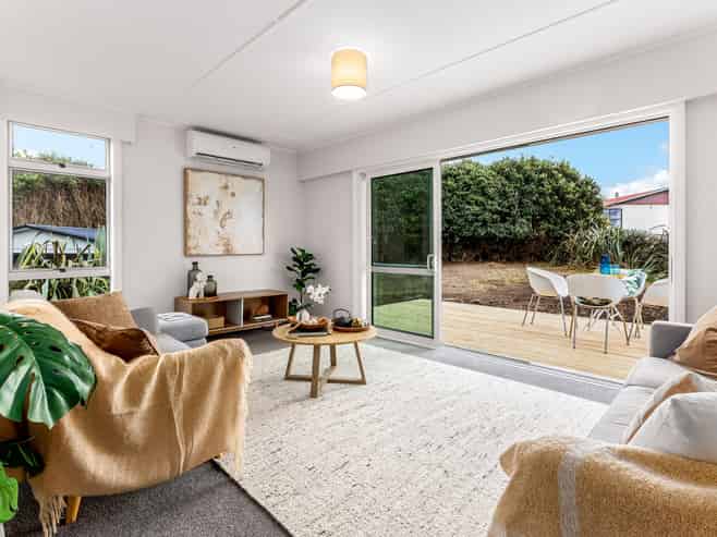 4 Taupiri Crescent, Titahi Bay