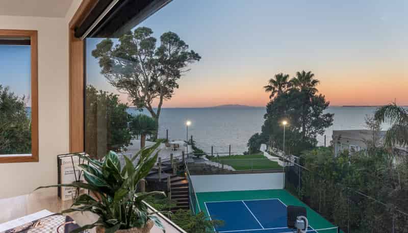 72 Cliff Road, Torbay