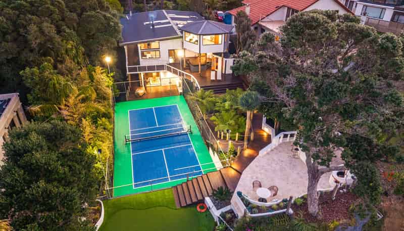 72 Cliff Road, Torbay