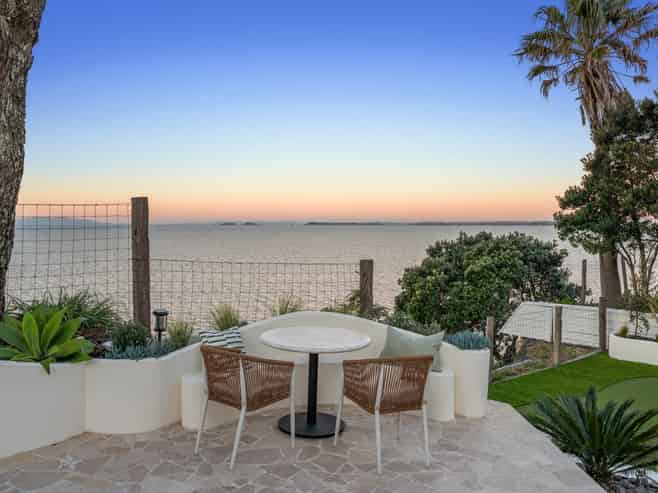 72 Cliff Road, Torbay