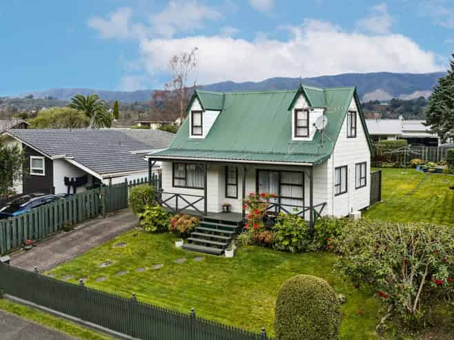 26 Hartford Crescent, Totara Park