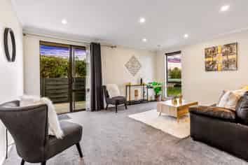 2/4 Elizabeth Drive, West Harbour