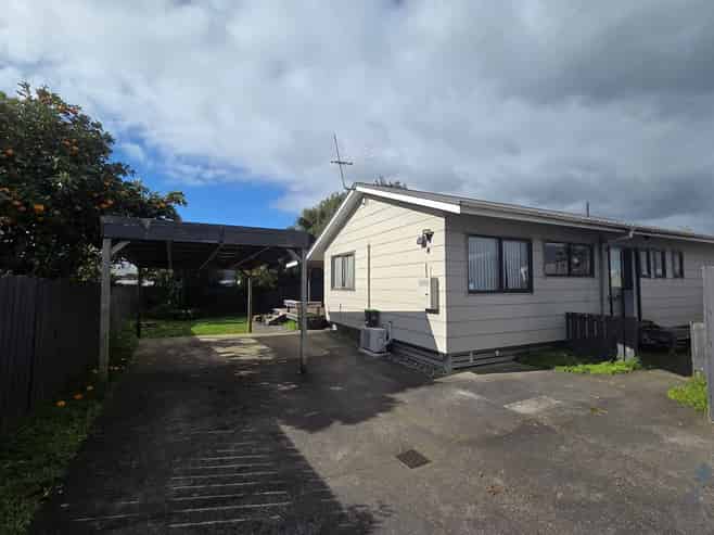 22 Sutton Crescent, Papakura