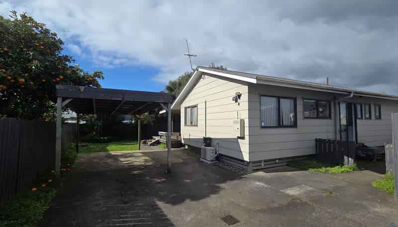 22 Sutton Crescent, Papakura