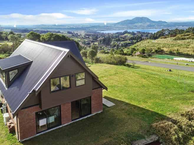 150 Highland Drive, Acacia Bay