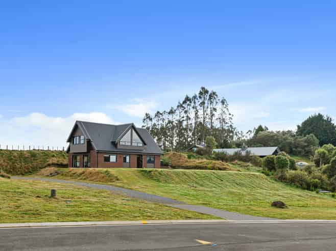150 Highland Drive, Acacia Bay