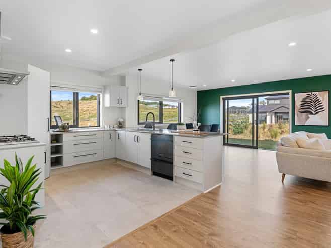 150 Highland Drive, Acacia Bay