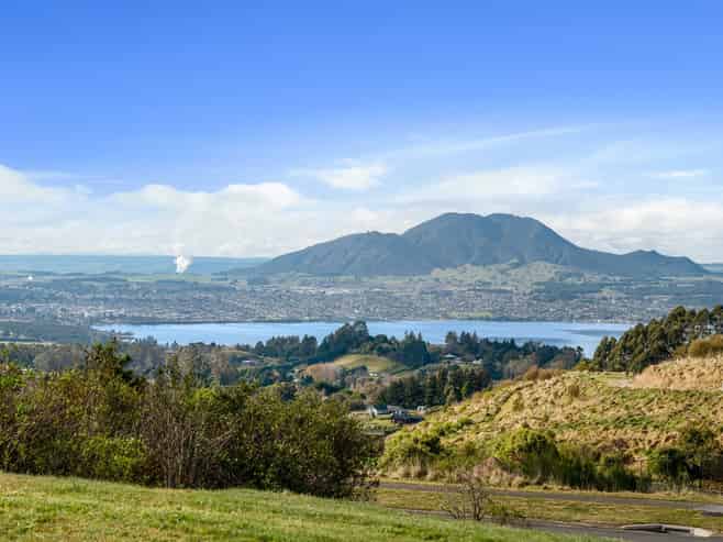 150 Highland Drive, Acacia Bay
