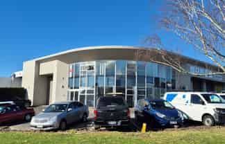 FLEXIBLE OFFICE AND WAREHOUSE OPPORTUNITY
