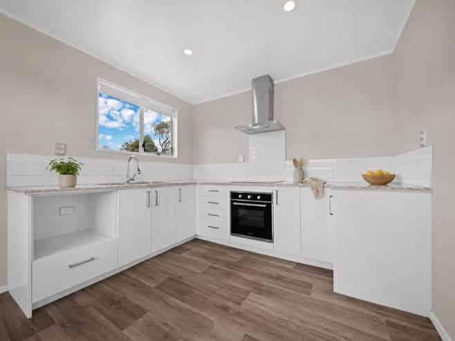 20 Frobisher Way, Clendon Park
