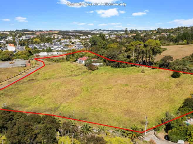 8 Stevensons Crescent, Albany