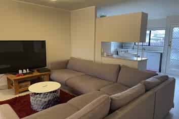 2/1 Barbados Dr, Unsworth Heights