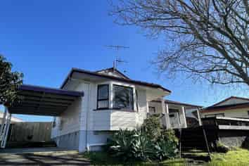2/1 Barbados Dr, Unsworth Heights