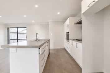 4 Matawai Puna Drive, Pukekohe