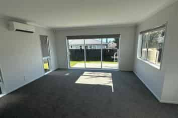 35B Royston Street, Rosehill