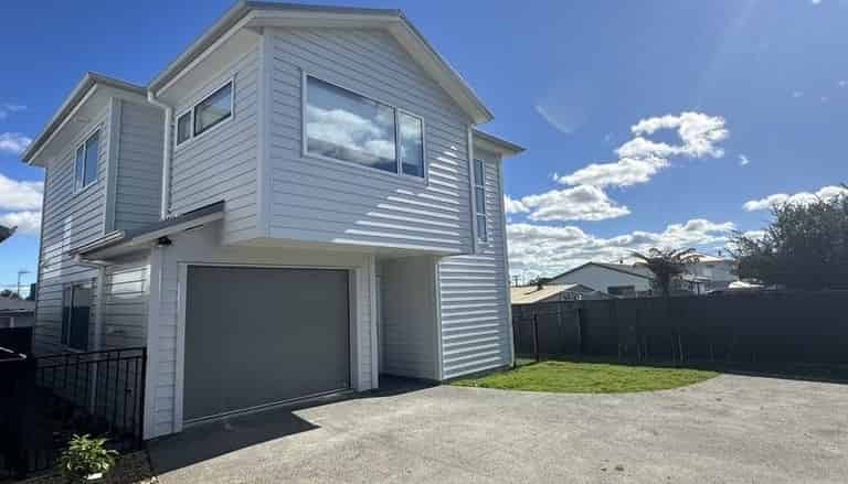 35B Royston Street, Rosehill