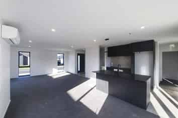 27 Mehrtens Crescent, Ravenswood