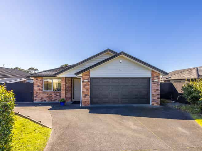 22 Cooladerry Place, Papakura