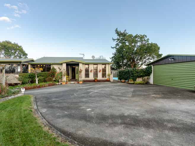 69 Foster Road, Temple View