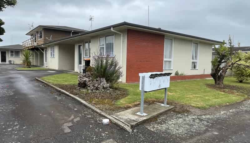 2/43 Albert Street, Palmerston North