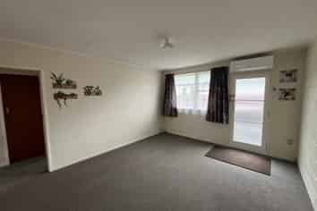 2/43 Albert Street, Palmerston North
