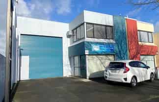 Affordable Content Close To Town