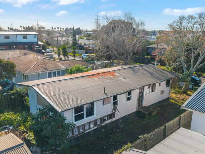 44 Clayton Avenue, Otara