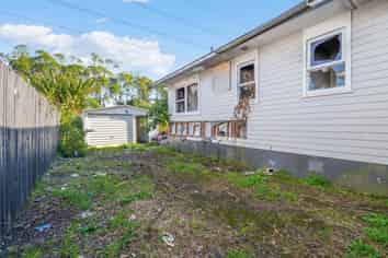 44 Clayton Avenue, Otara