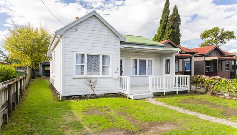 731 Gladstone Road, Te Hapara