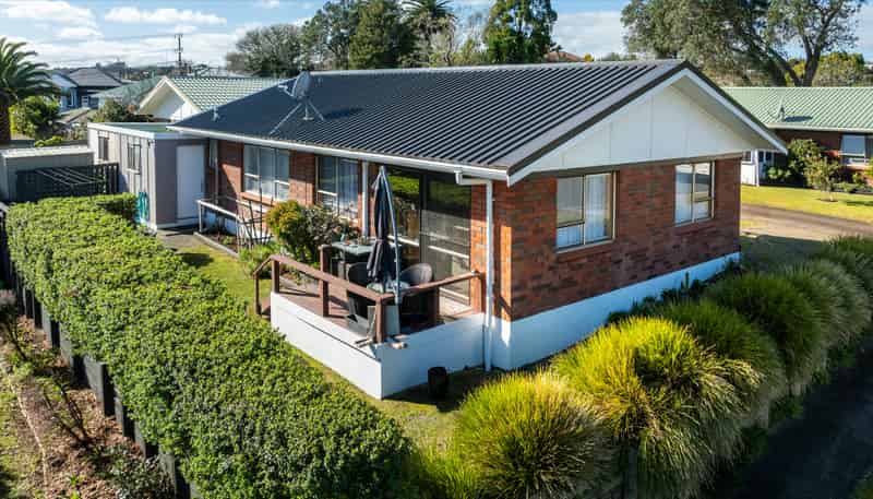 1/7 Gerald Stokes Avenue, Helensville