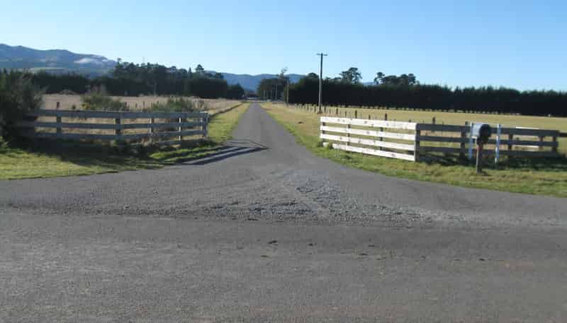 736 Woodstock Road, Burnt Hill, Oxford